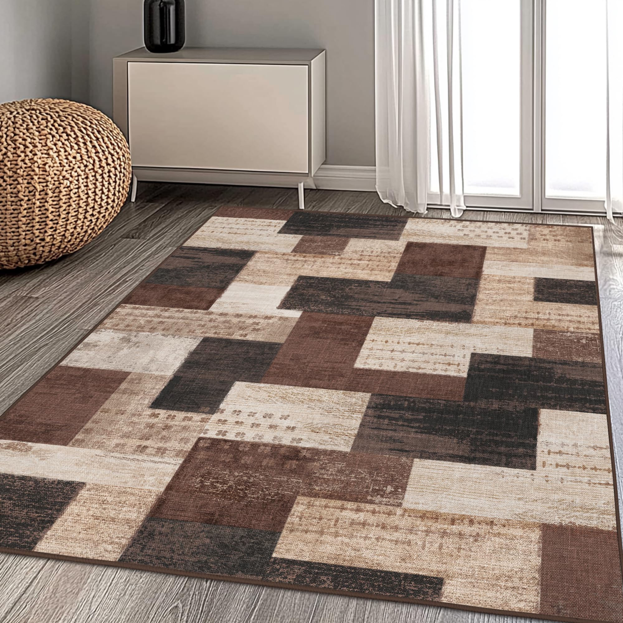 QDUIDU brown palette blends minimalist, vintage, and contemporary decor styles.
