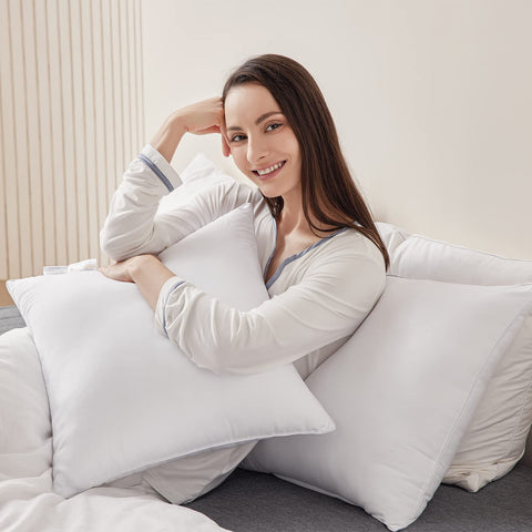 Dimensions label of Qeils 18x18 pillow insert in white