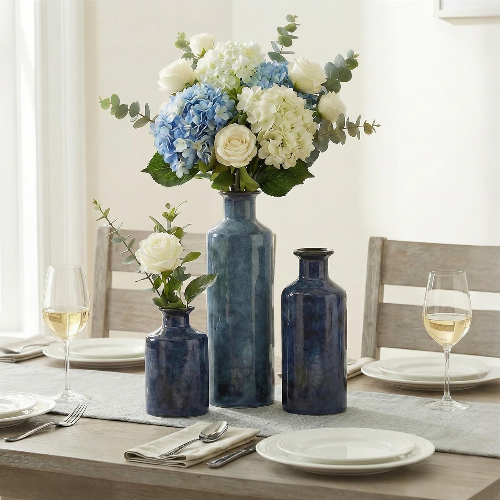 QIANLING blue ceramic vases for weddings or gifts offer timeless home accents.
