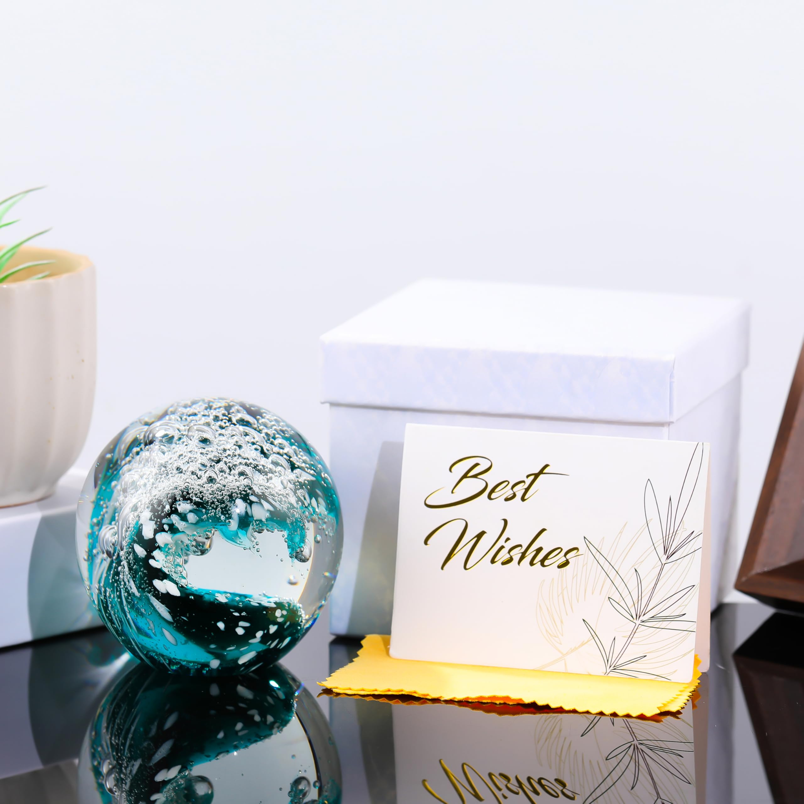 Qianwei ocean waves ball for nature lovers and collectors.