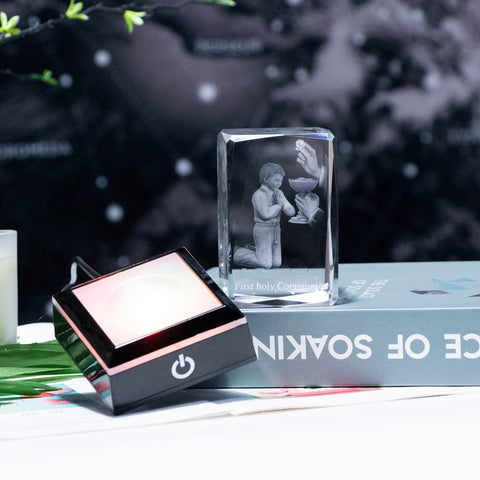 Qianwei touch switch base allows easy power control.