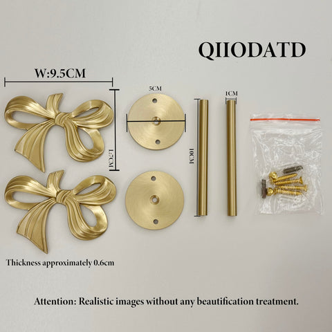 QIIODATD brass holdbacks with screws enable easy, sturdy wall mounting.