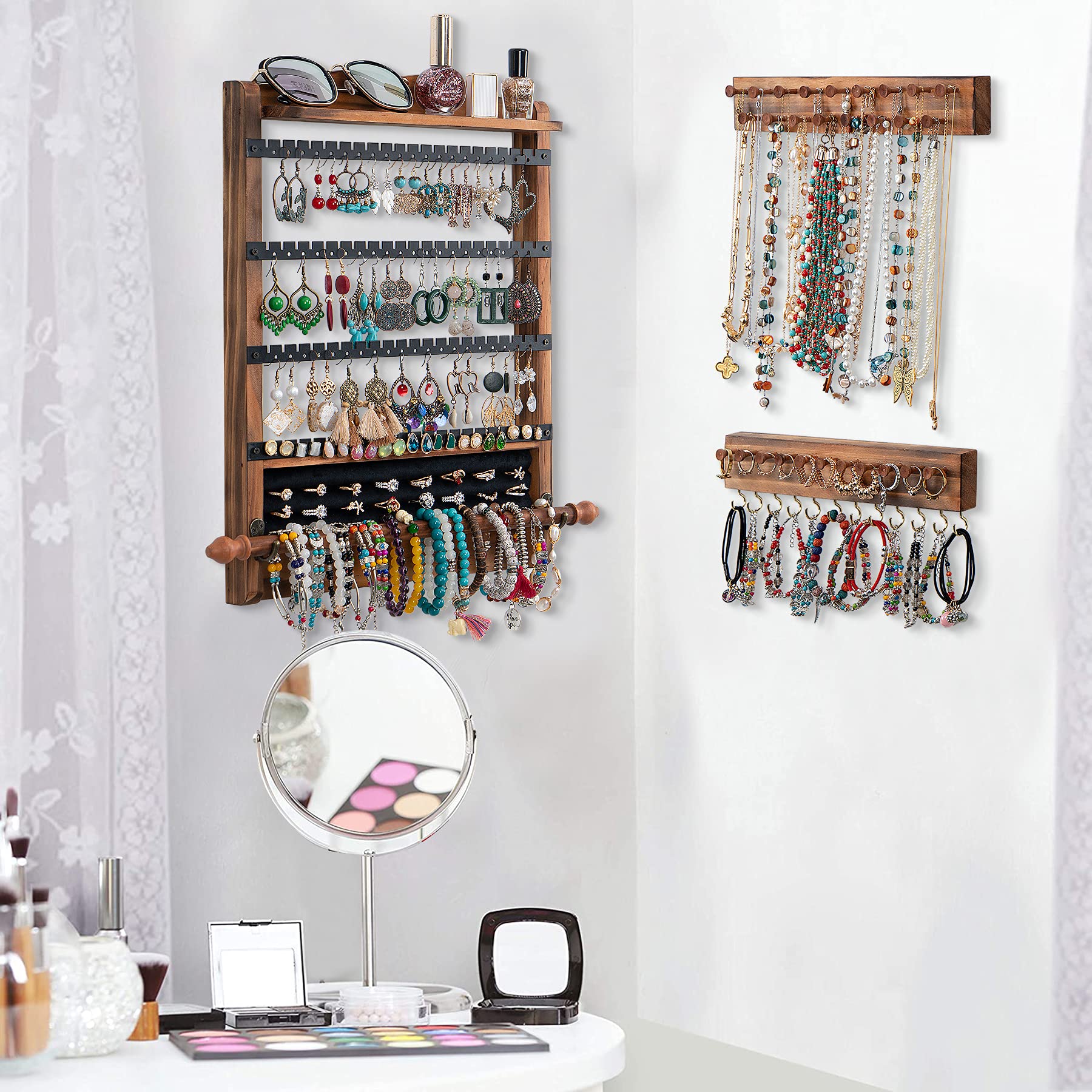 QILICHZ metal-and-wood design adds rustic charm to any room.