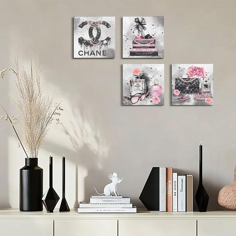 QINGTAI wall decor includes hooks for easy hanging and quick styling.