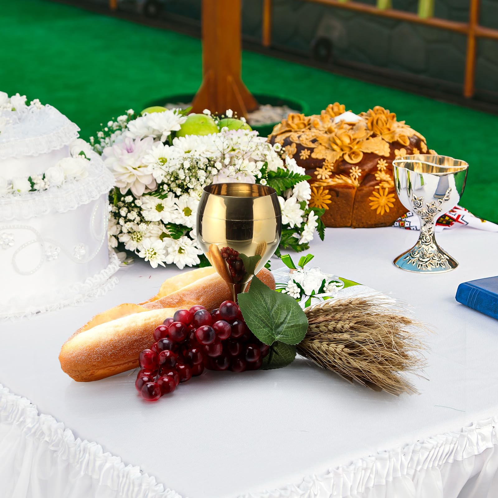 Qinyoung First Communion setup supports versatile ceremony styling.