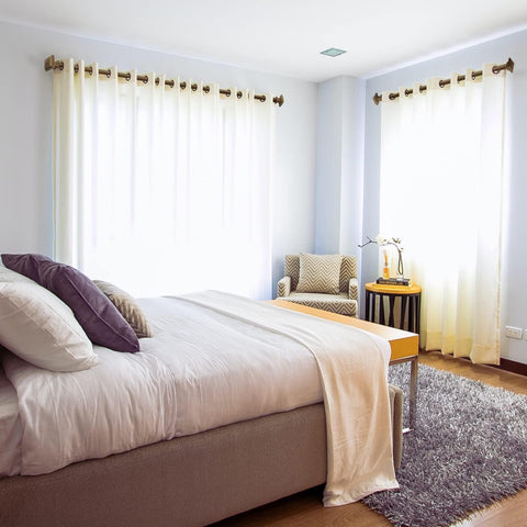 QITERI boho-modern wood-look rod complements a variety of interior styles.