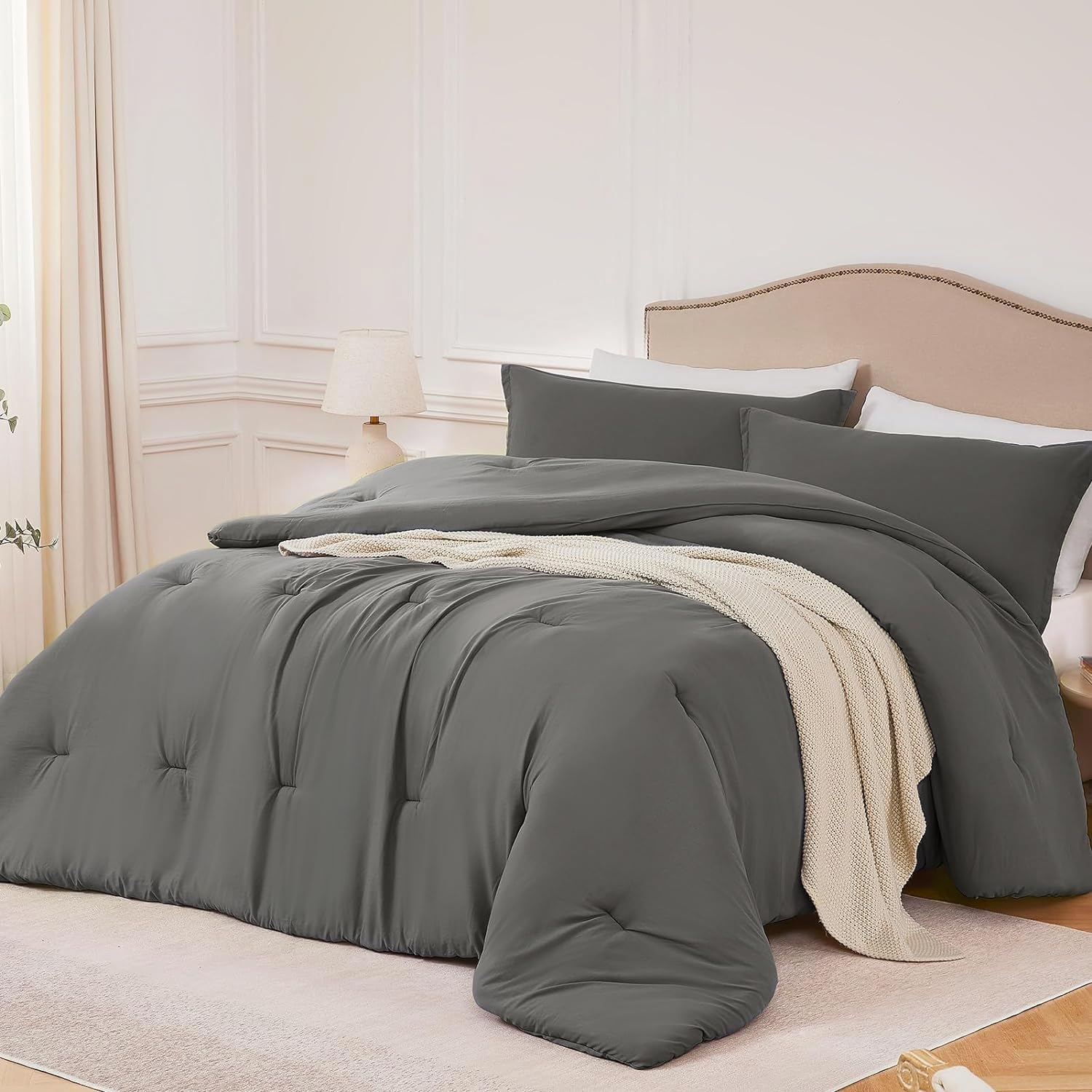 Quataly Queen Grey Comforter close-up shows soft microfiber for luxurious texture.