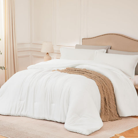 Quataly Queen Comforter White 90x90 with plush softness for all-season comfort.