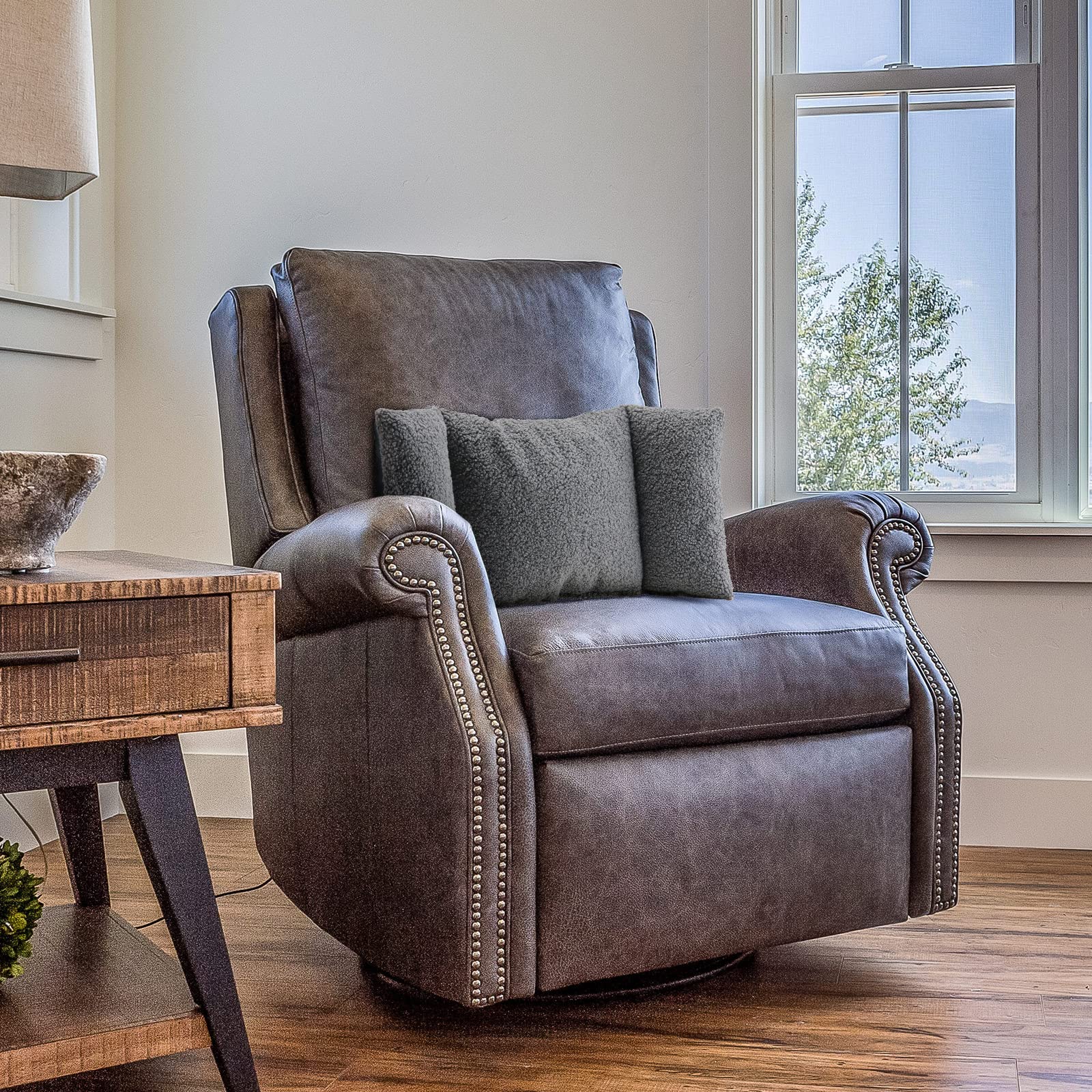 Queekay 3-section lower-back-support pillow provides flexible comfort at home