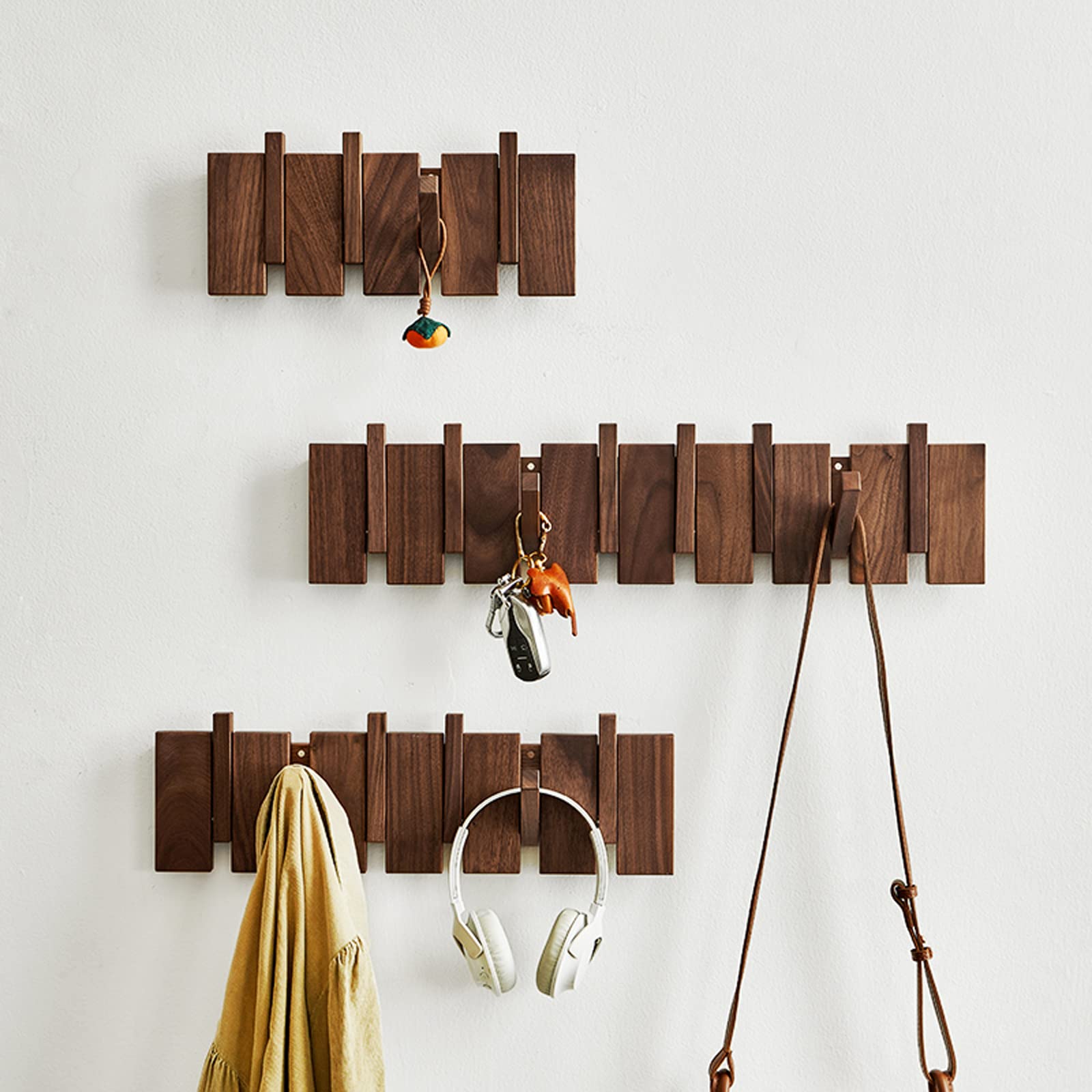 QUELLANCE beech-pine wood grain coat hooks blend durability with classic aesthetics
