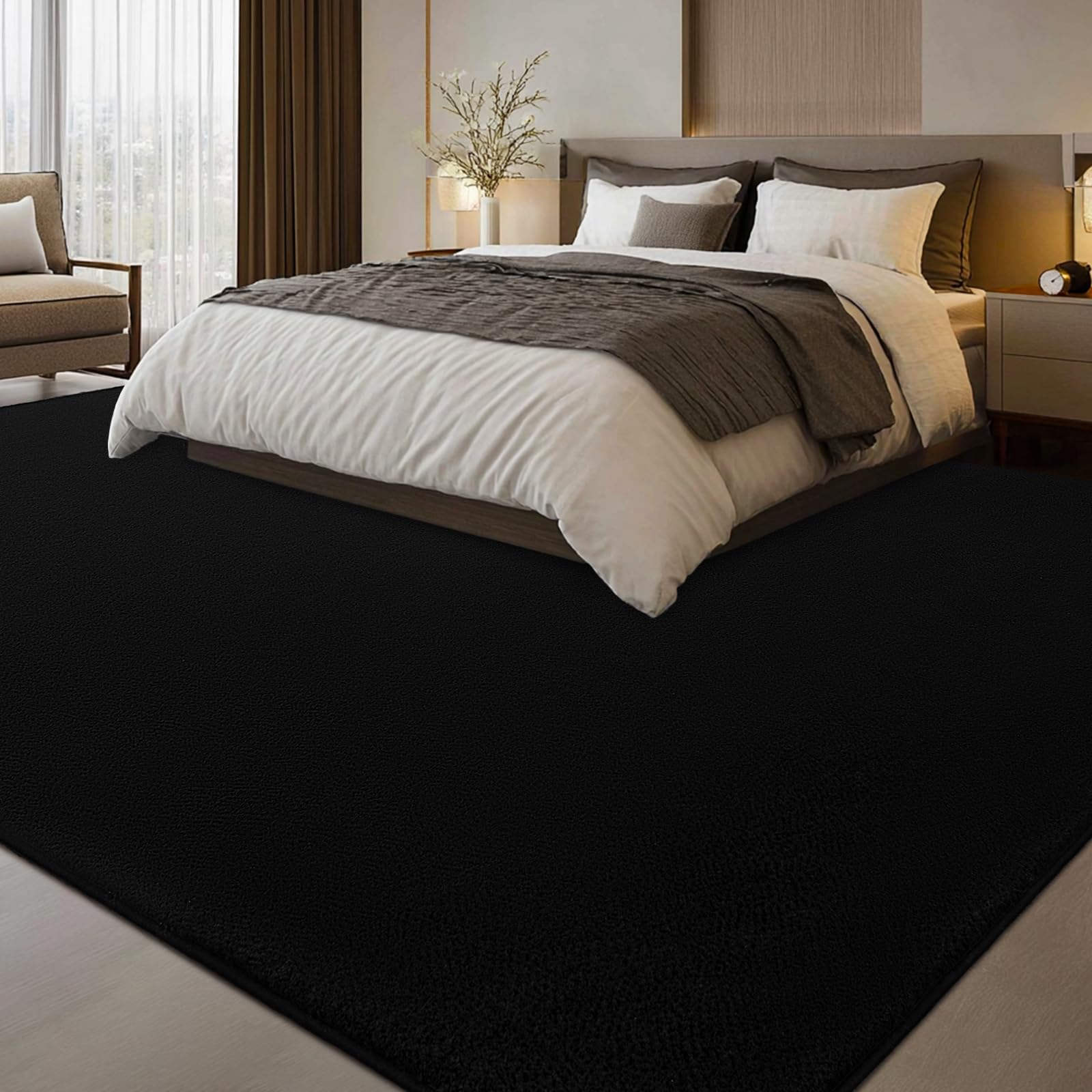 Qulint 5x8 rug with low-pile surface resists dust and hair buildup.