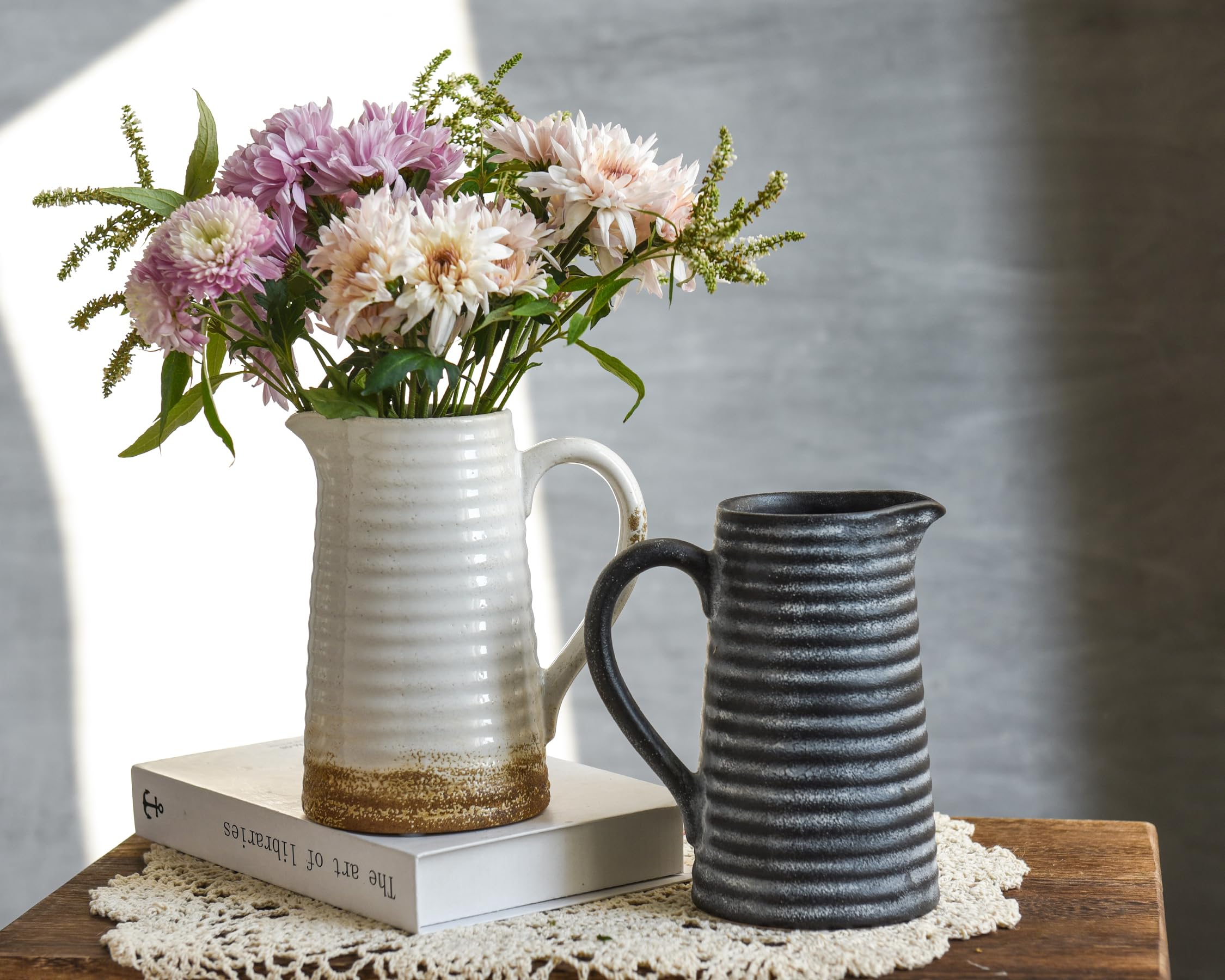 Quoowiit decorative vase makes a thoughtful gift for birthdays or housewarmings