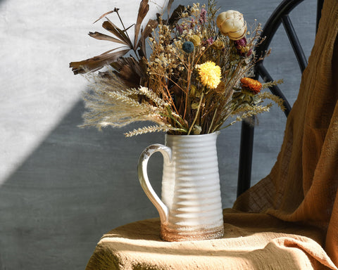 Quoowiit farmhouse vase suitable for living room, kitchen, office decor