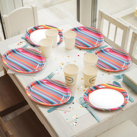 Qyeahkj disposable dining plates simplify post-event cleanup.