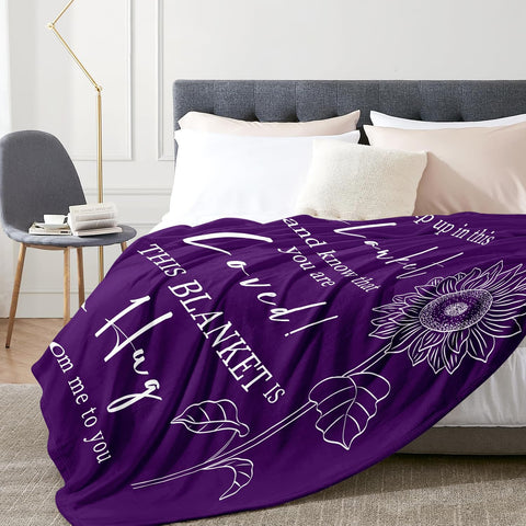 Rakoviol easy-care blanket highlights machine-washable convenience.