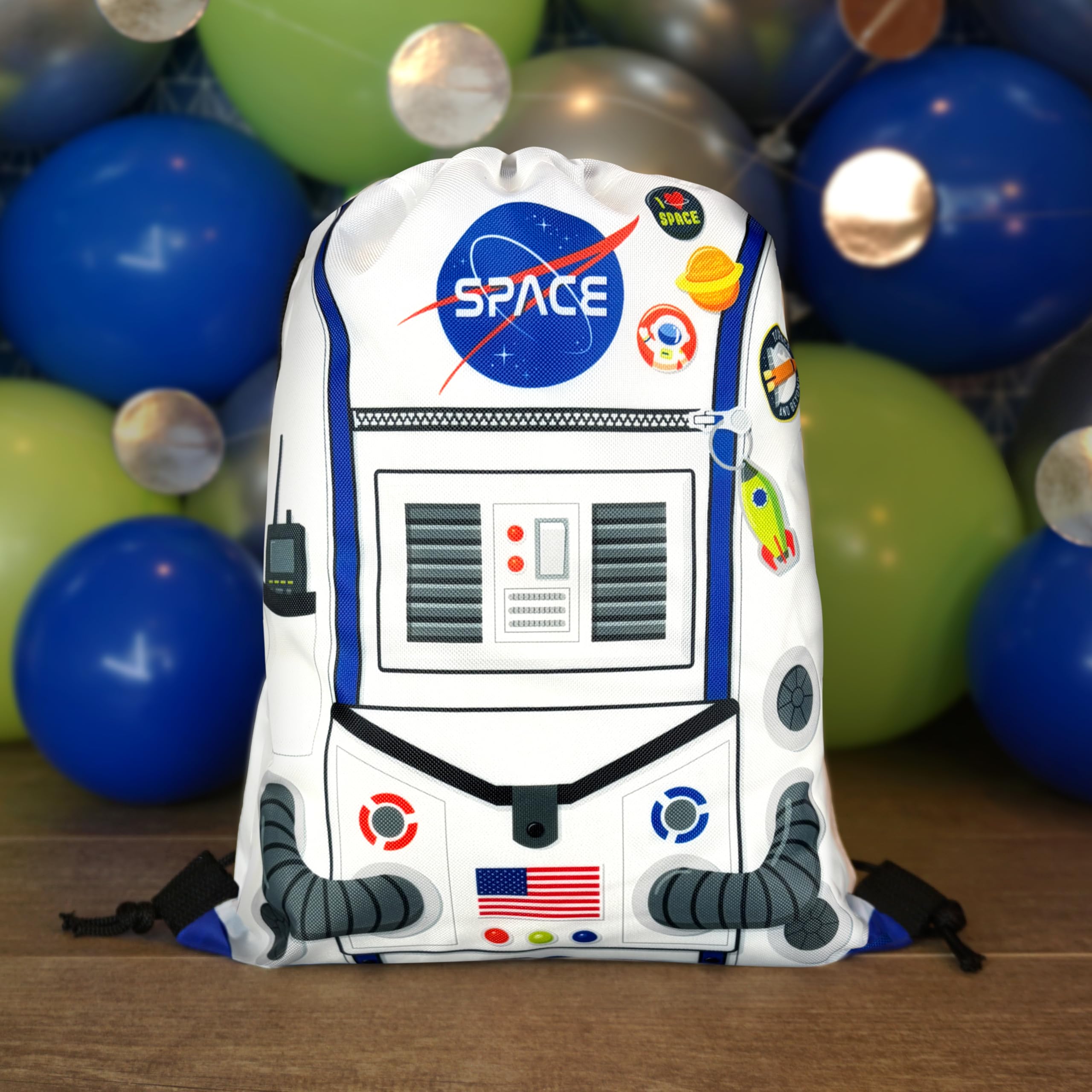 Ready Confetti reusable space-favor bags reduce waste compared to single-use options.