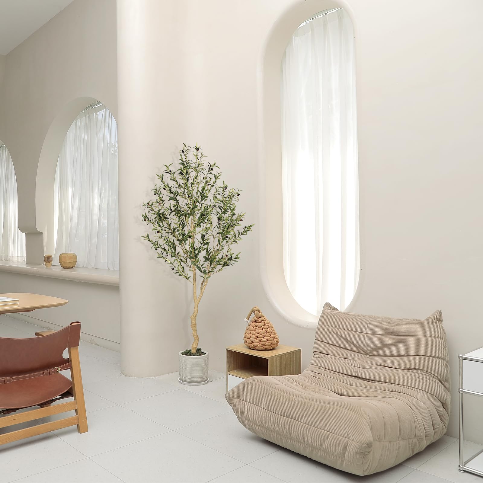 REALEAD olive tree ideal for indoor decor in living rooms or offices.
