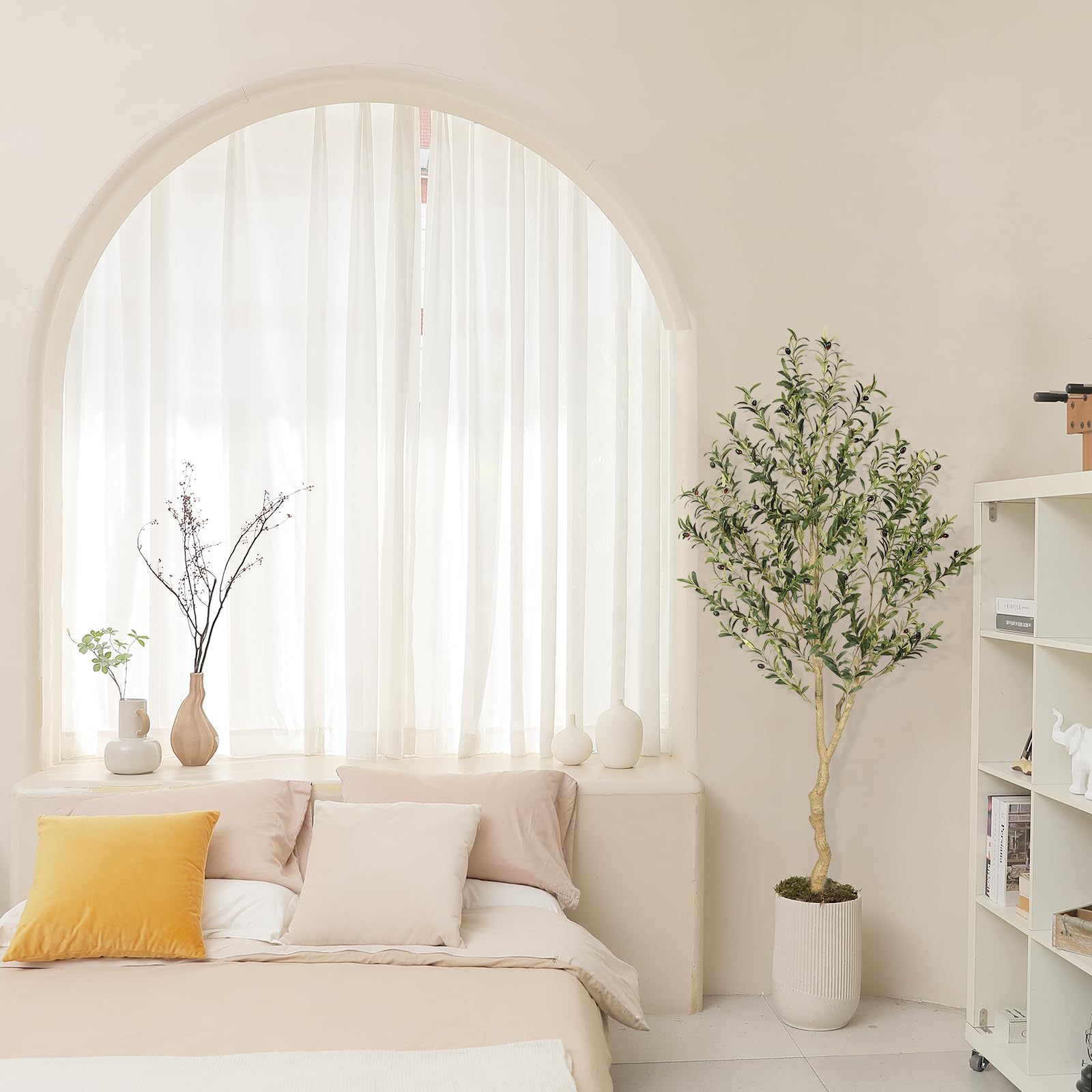 REALEAD faux olive tree suits homes, desks, and gift-worthy spaces.