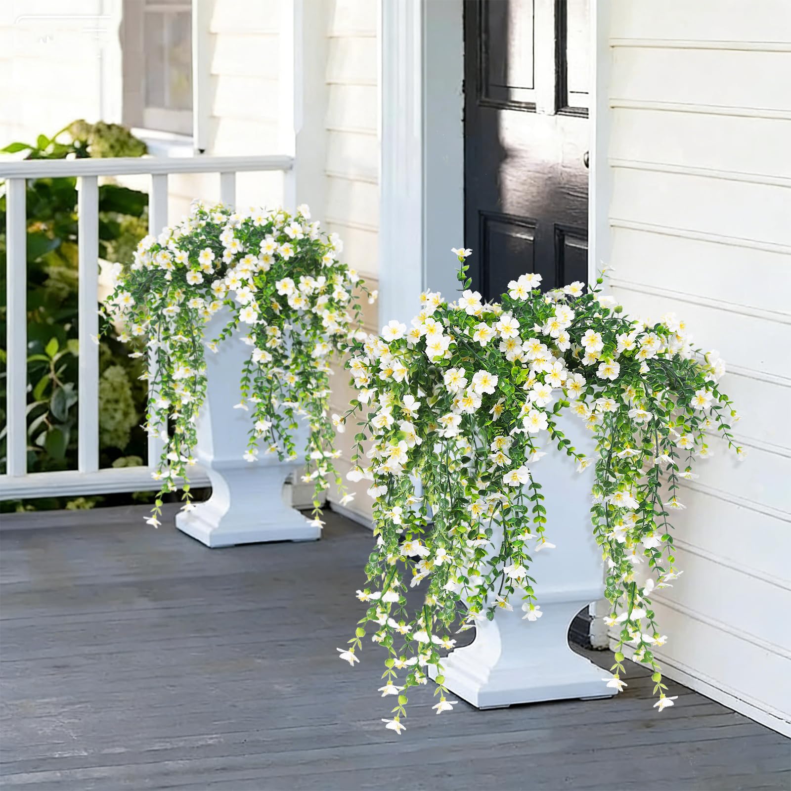 RECUTMS 4-piece set provides versatile décor for weddings, restaurants, and festivals.