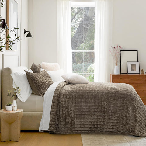 RECYCO brown velvet comforter king-size for all-season warmth and style