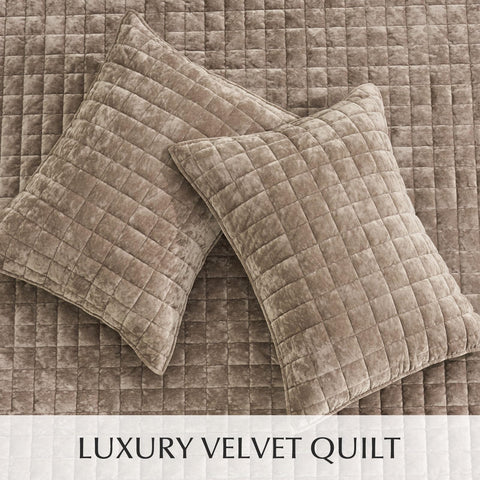 RECYCO velvet quilt queen — includes 2 shams for a complete set