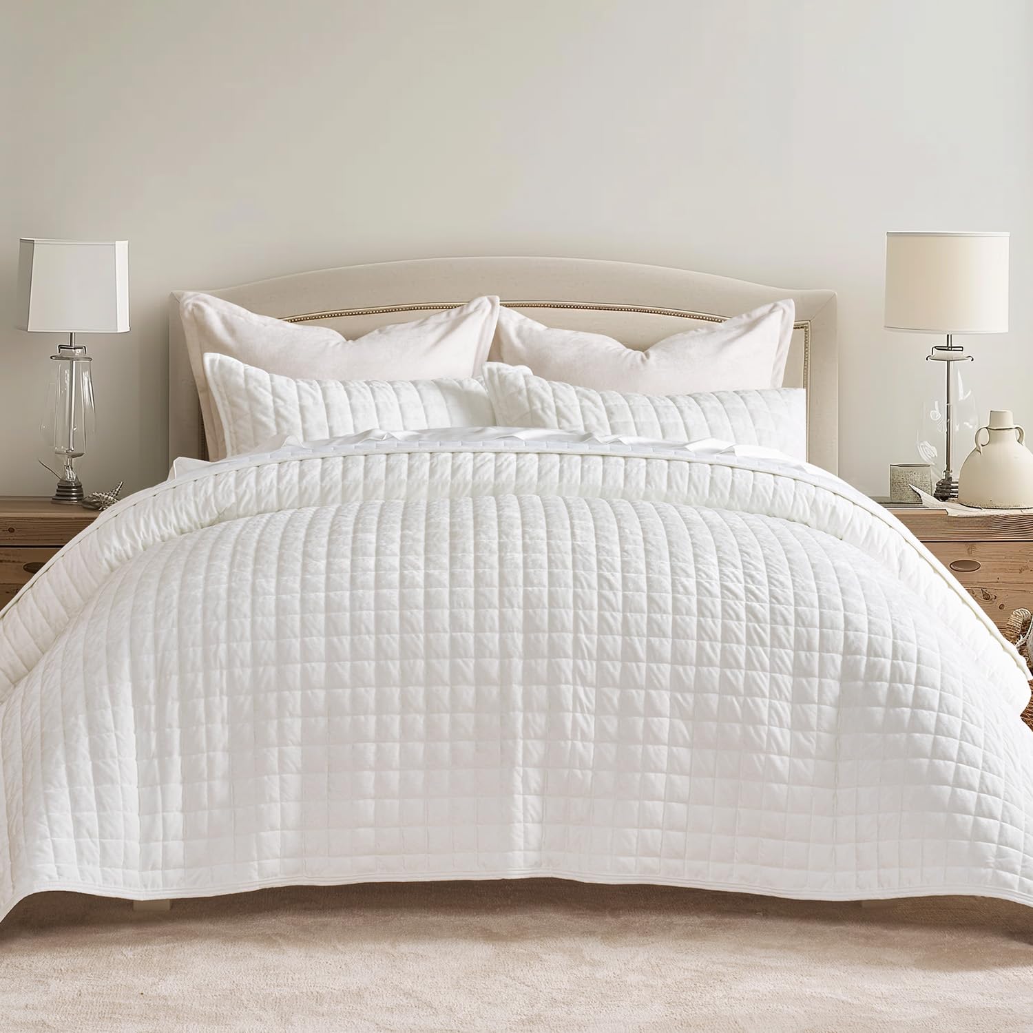 RECYCO luxury velvet quilt set king fold showcases plush softness and rich sheen.