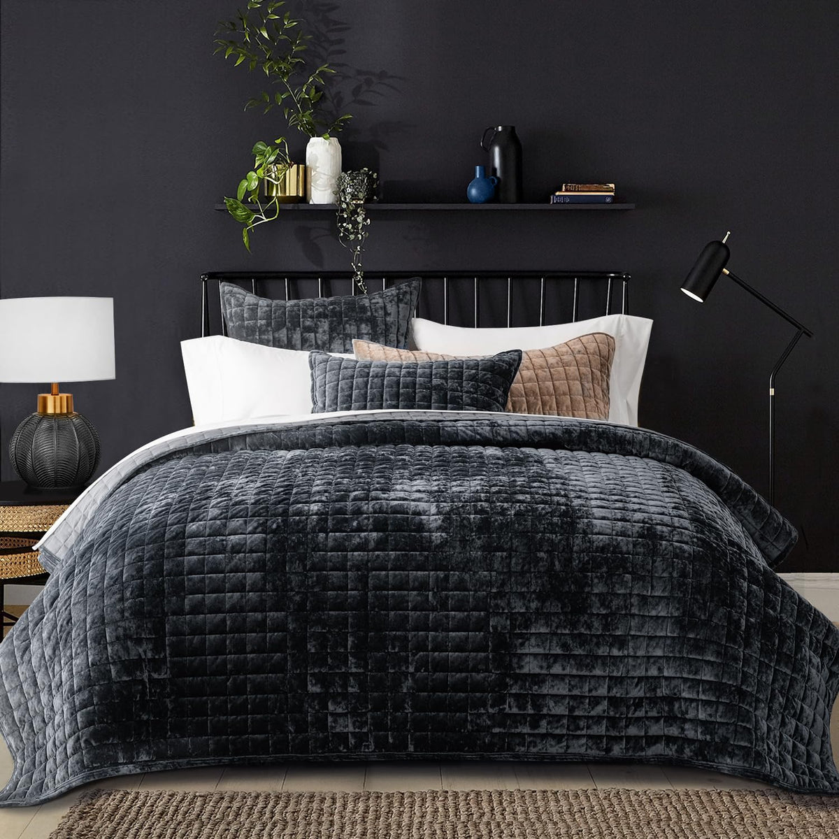 RECYCO luxury velvet quilt-set front view highlights rich sheen and premium texture
