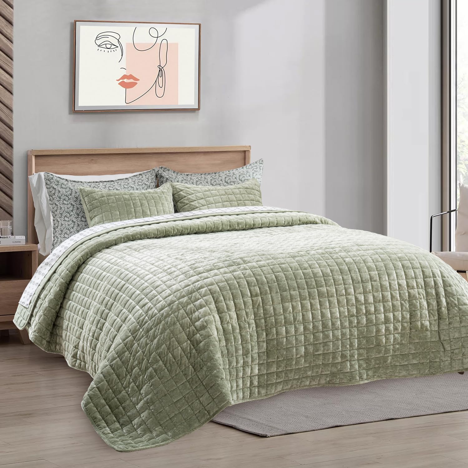 RECYCO Velvet Comforter Channel Stitch Closeup highlights durable construction
