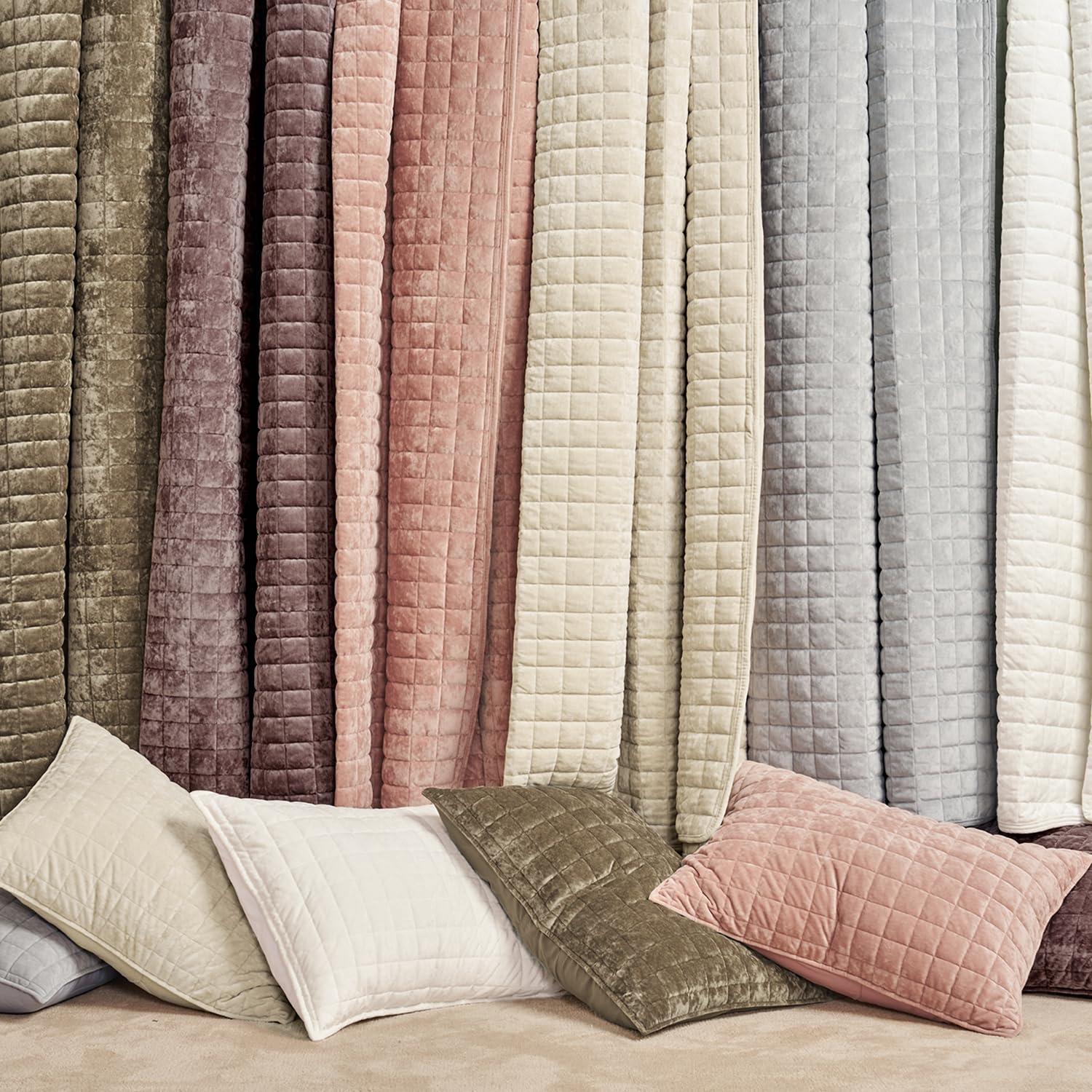 RECYCO velvet quilt seam detail highlights secure construction and longevity.