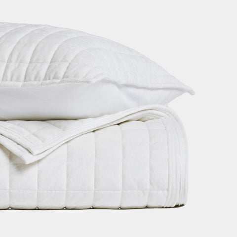 RECYCO velvet quilt set king on-bed display shows elegant drape.