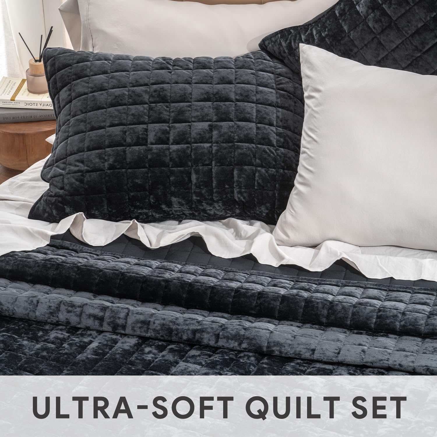 RECYCO velvet quilt-set stitch detail emphasizes channel quilting for secure fill