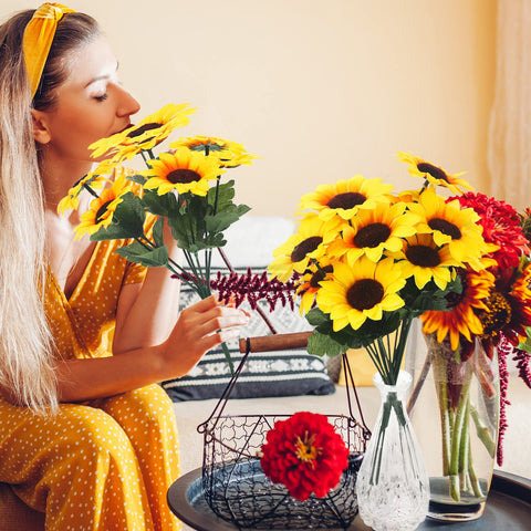 Redbaker 24-piece sunflower set suitable for terraces, gardens, and seasonal displays.