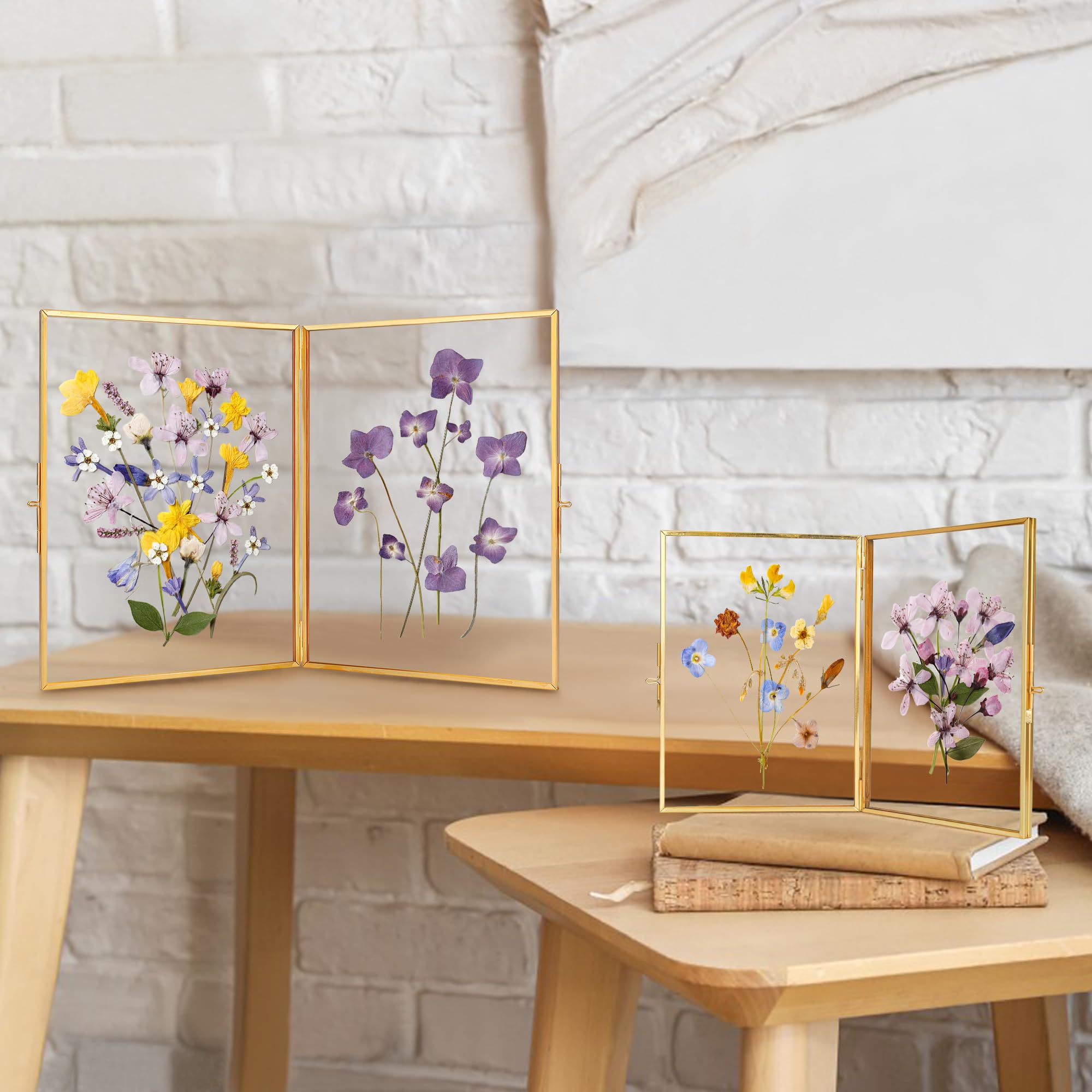 REDHUGO display space for photos or dried flowers showcased on a tabletop