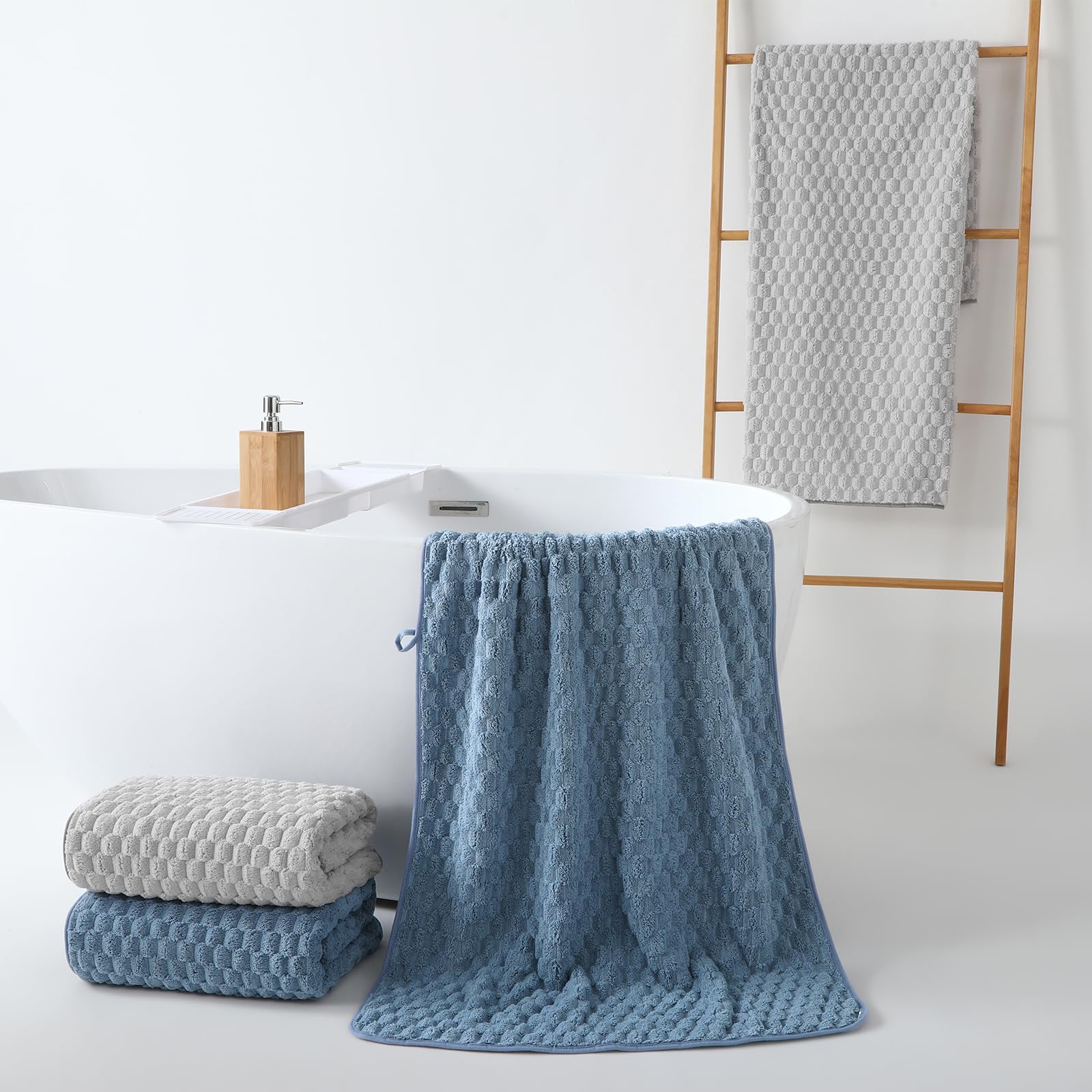 REDKISS blue microfiber towel durable through many washes and lint-free.