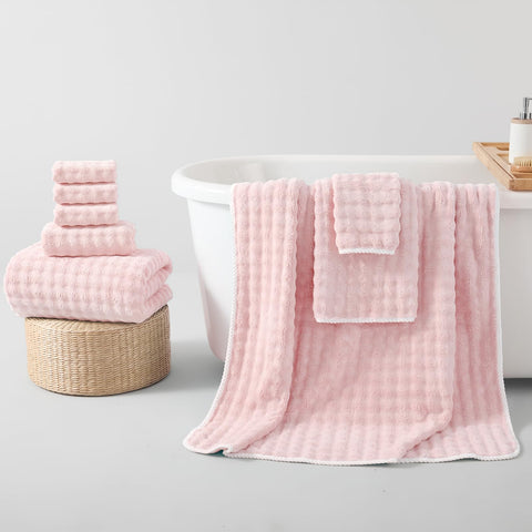 REDKISS Soft Bath Towel Set quick-dry absorbent fibers for faster drying.
