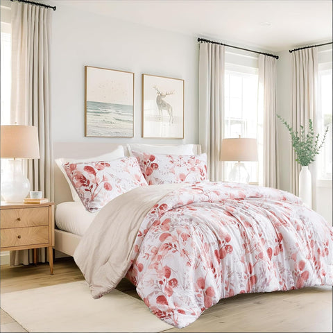 Regency Heights seersucker comforter face texture, breathable and cozy for year-round comfort.