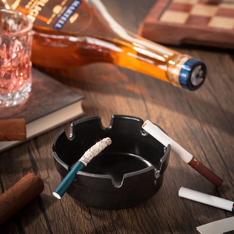 Reginary ashtrays suitable for indoor and outdoor use, from patio to cafe.