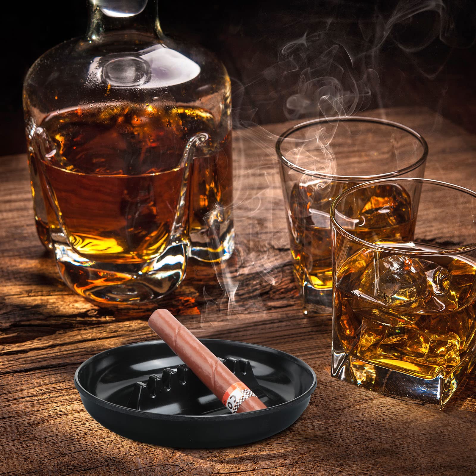 Reginary lightweight plastic ashtray easy to carry and clean.