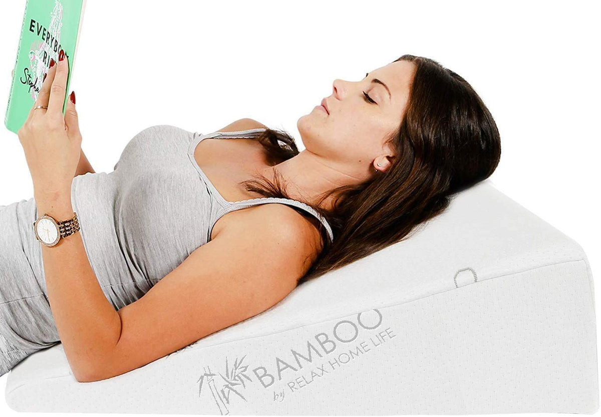 Relax HOME LIFE bed wedge pillow close-up showing memory foam top for enhanced comfort.