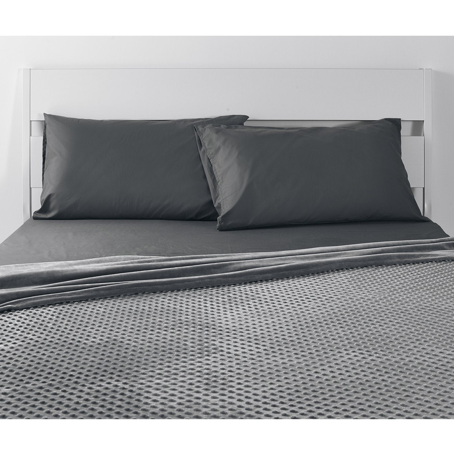 RelaxBlanket ultra-soft minky dot fabric for a cozy, durable cover.