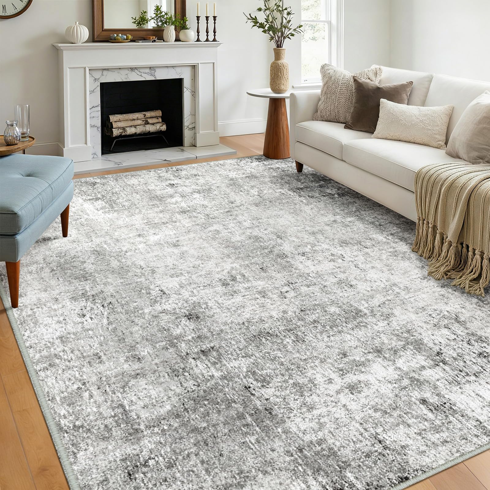 RELEANY low-pile rug feels smooth under bare feet while resisting traffic.