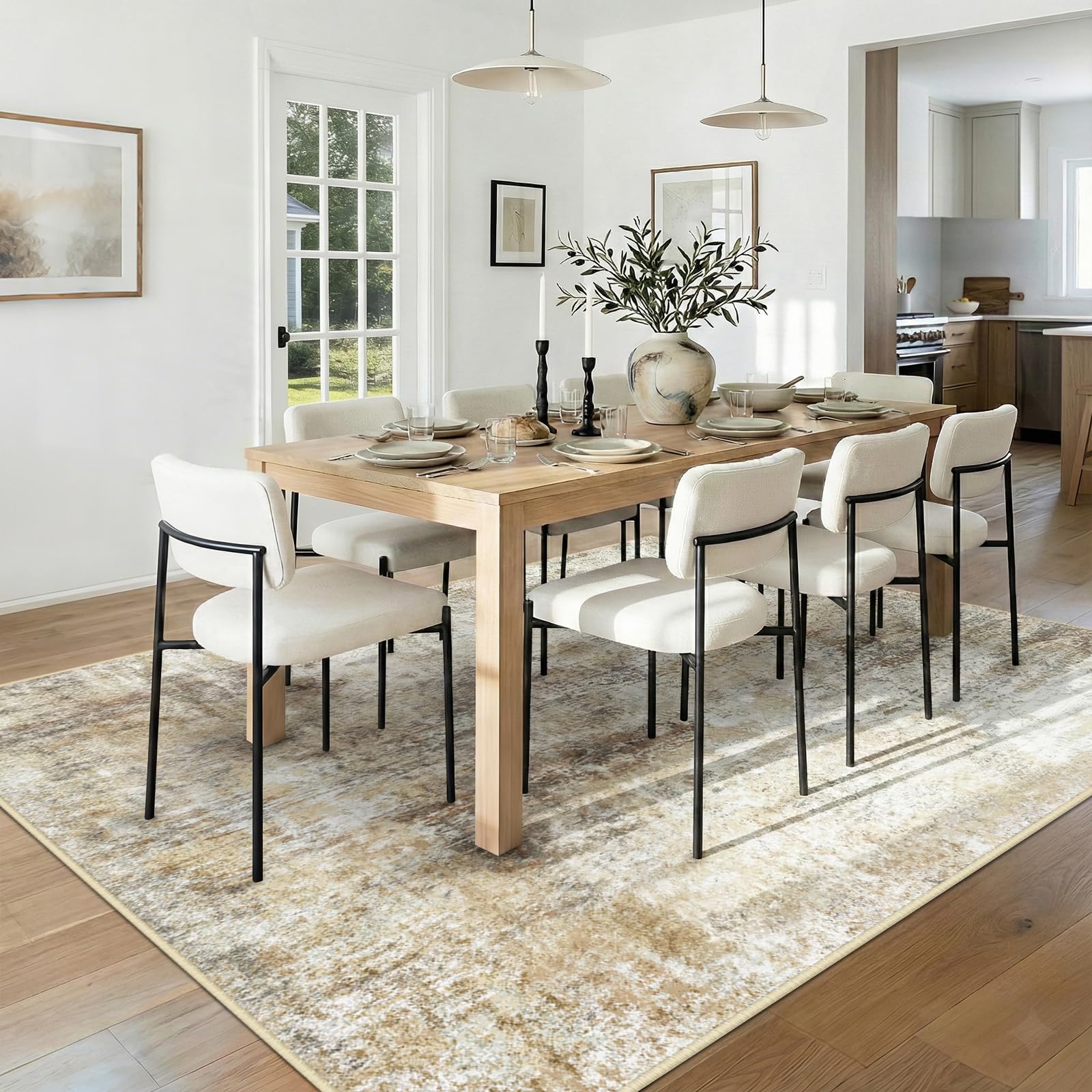 RELEANY low-pile surface feels silky and comfortable underfoot.