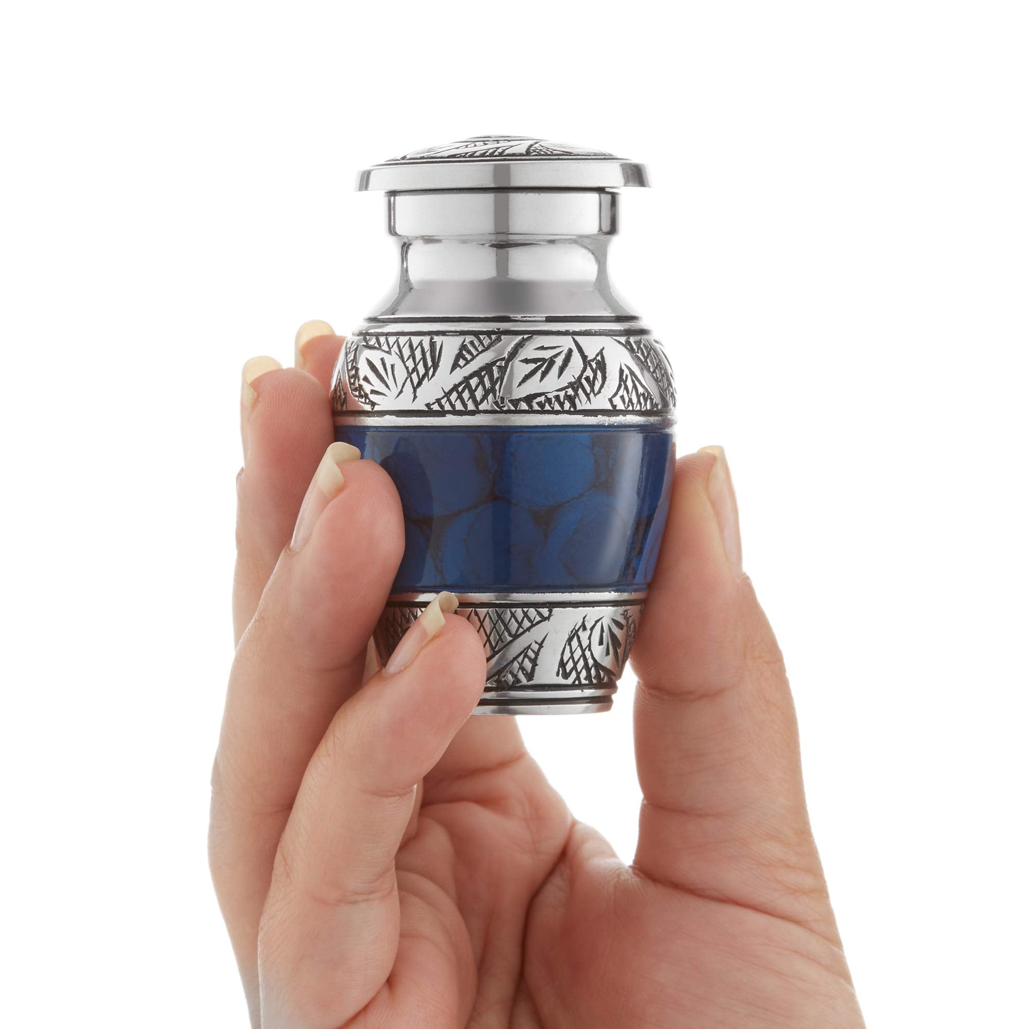 Reminded cremation urns in solid metal with enamel finish for durable display
