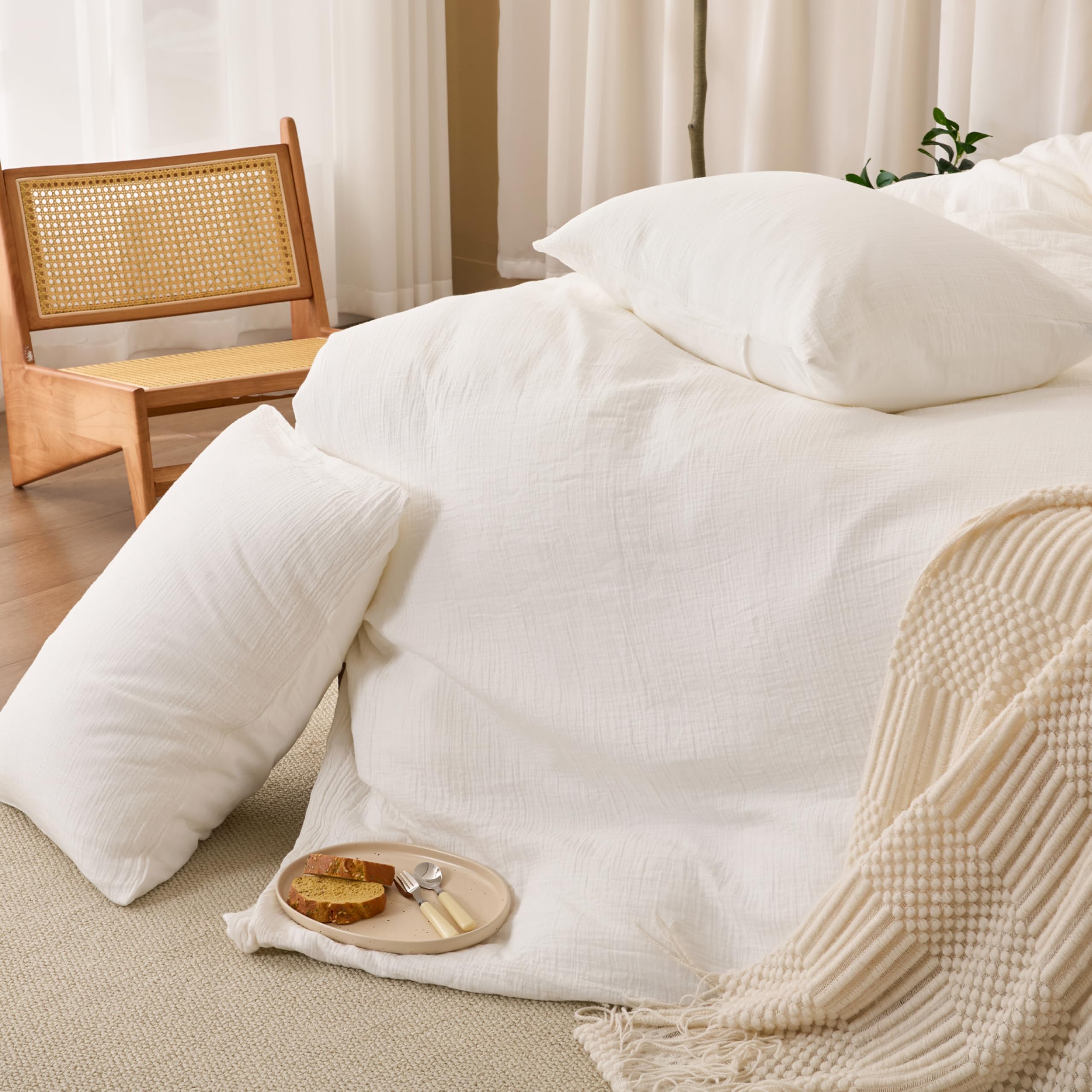 Renewroots queen duvet cover set includes 90x90 duvet and two pillowcases