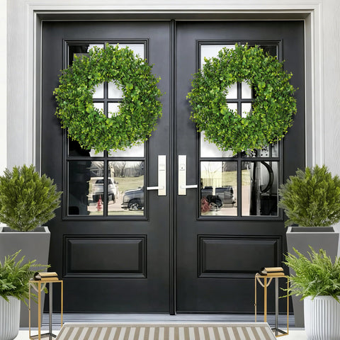 RHTRJ large front-door decor wreath enhances spring curb appeal.