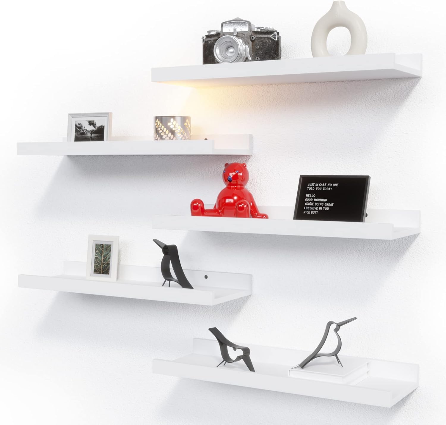 RICHER HOUSE five-set white floating shelves mounted on wall for stylish display and storage.