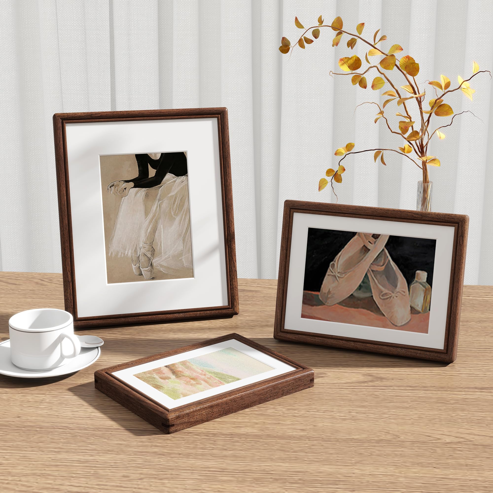 RICHFOCUS frame close-up highlighting rounded corners and sturdy mortise joints