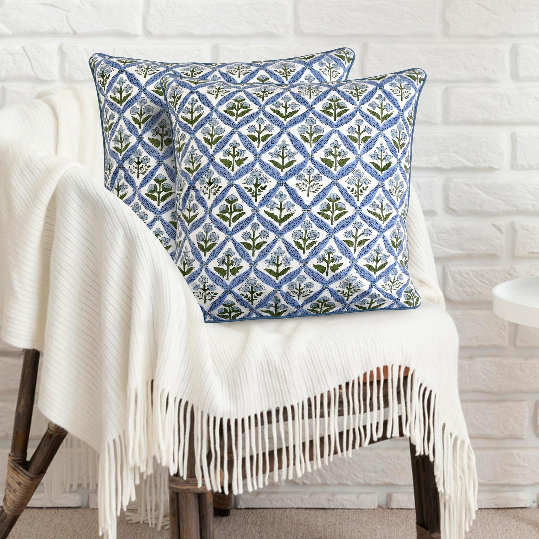 Ridhi cotton pillow cover close-up texture showing breathable fabric
