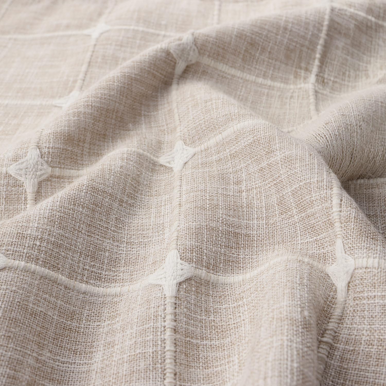 River Dream snap-in liner for quick detachment and cleaning.