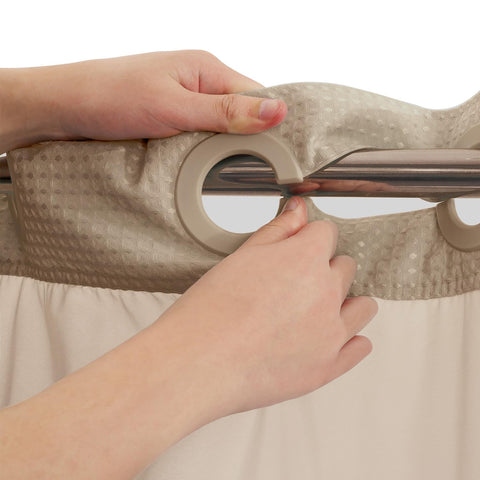 River Dream split rings enable easy hanging without hooks.